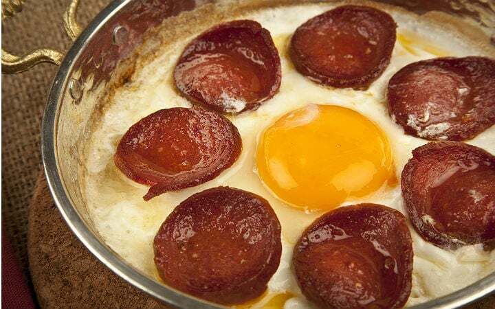 Sucuklu Omlet