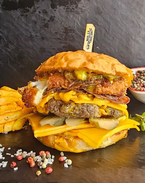 No.13 Peynir Şöleni Burger