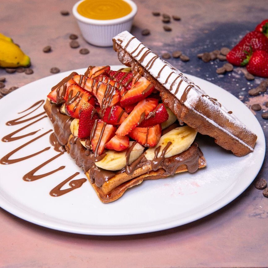 Bol çikolata ve Meyveli Belçika Waffle