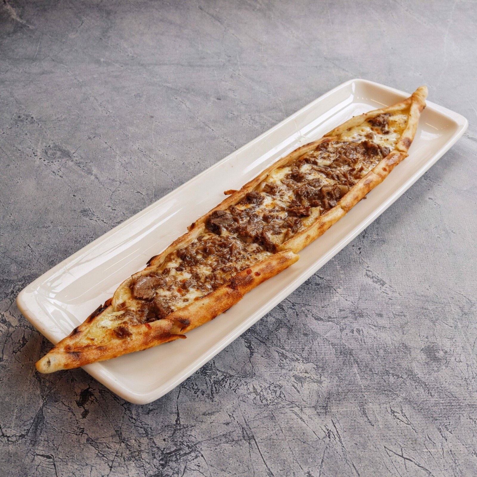 Kavurmalı Pide
