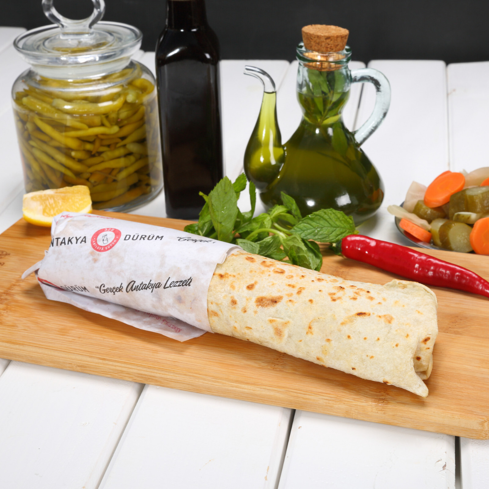 Hatay Usulü Humuslu Tavuk Döner Dürüm (100 Gr)