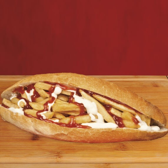 Kaşarlı Sosisli Patso Sandviç
