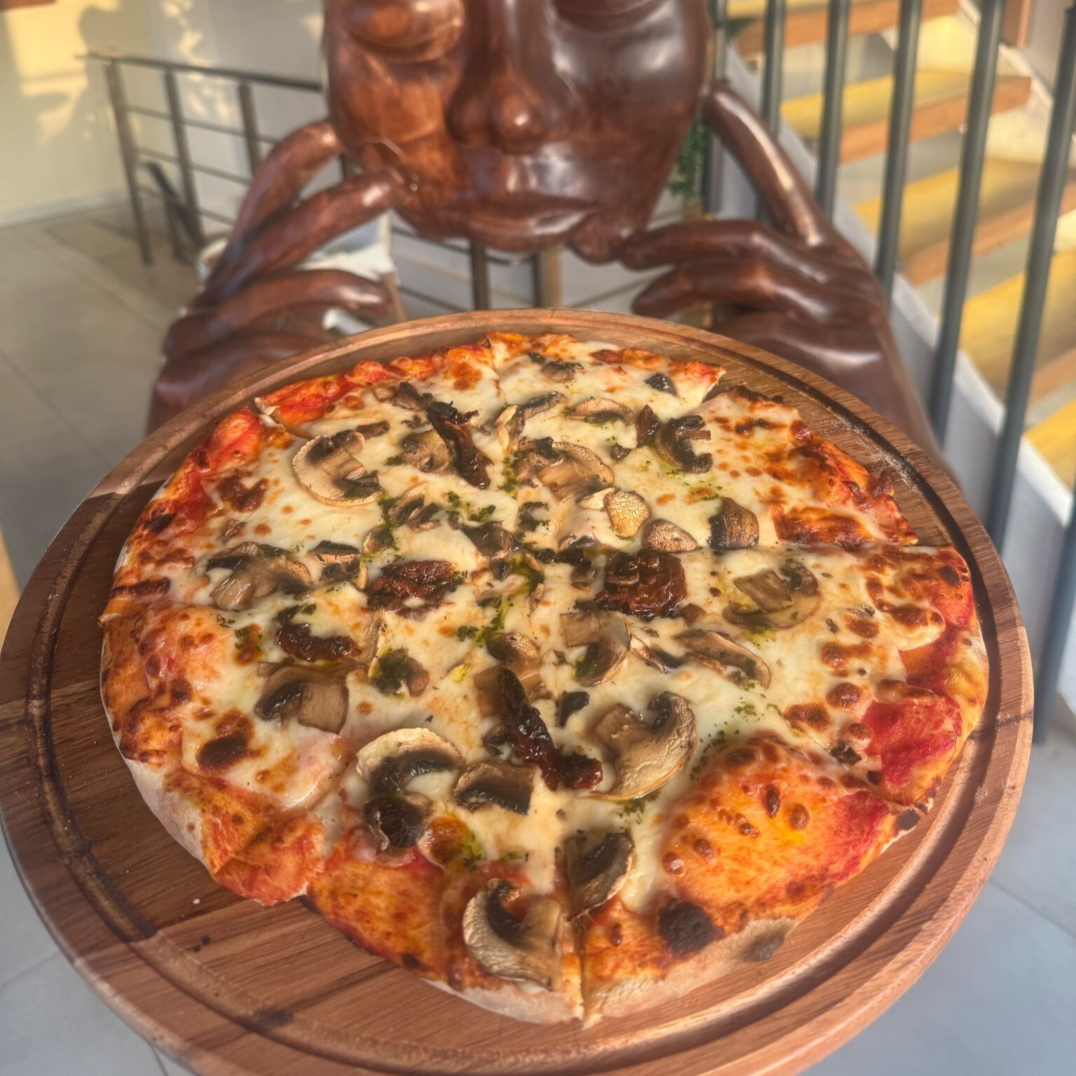 Trüf Rungi Pizza