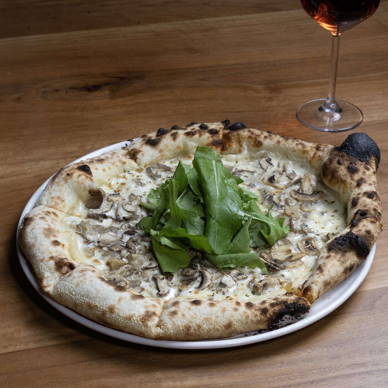 Üç Mantarlı Pizza