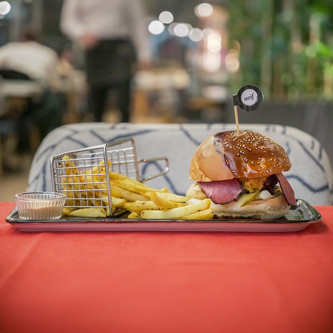 FÜME ETLİ BURGER