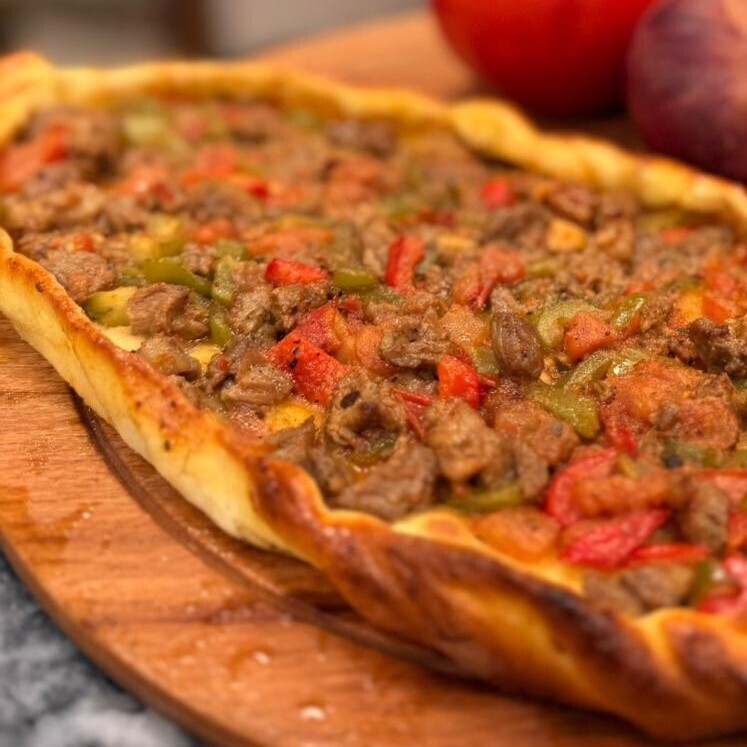Kuşbaşılı Pide