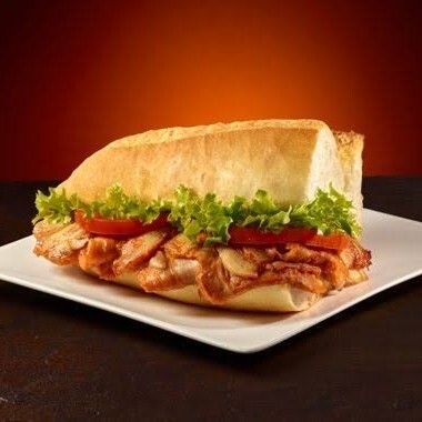 Üç Çeyrek Ekmek Arası Tavuk Döner