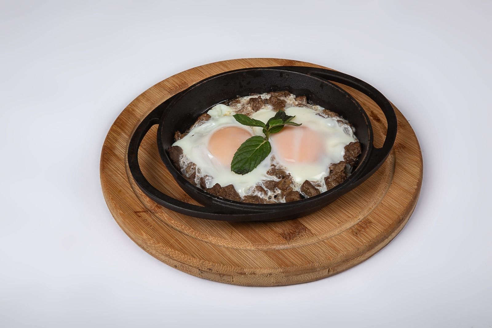 Kavurmalı Yumurta