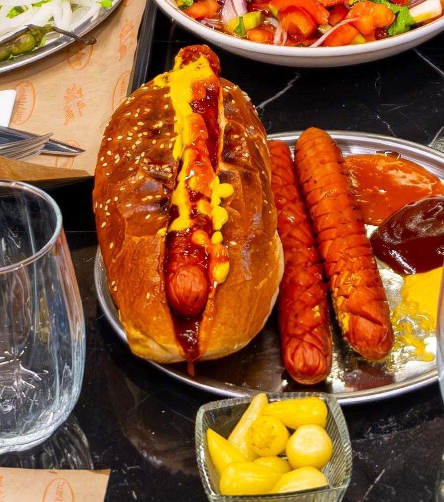 Frankfurter Sandviç + Pepsi