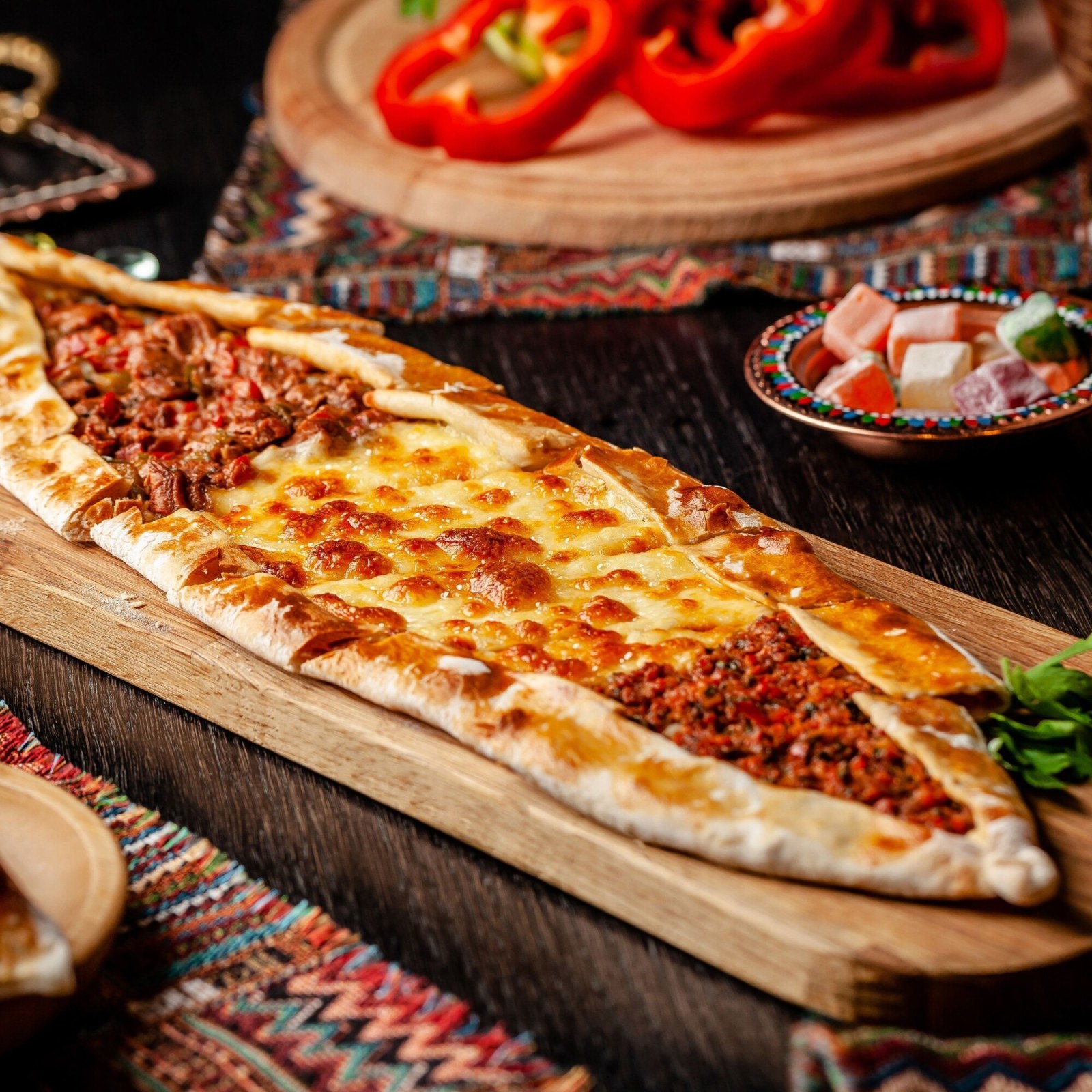 Gayuk Special Etli Kapalı Karadeniz Pide