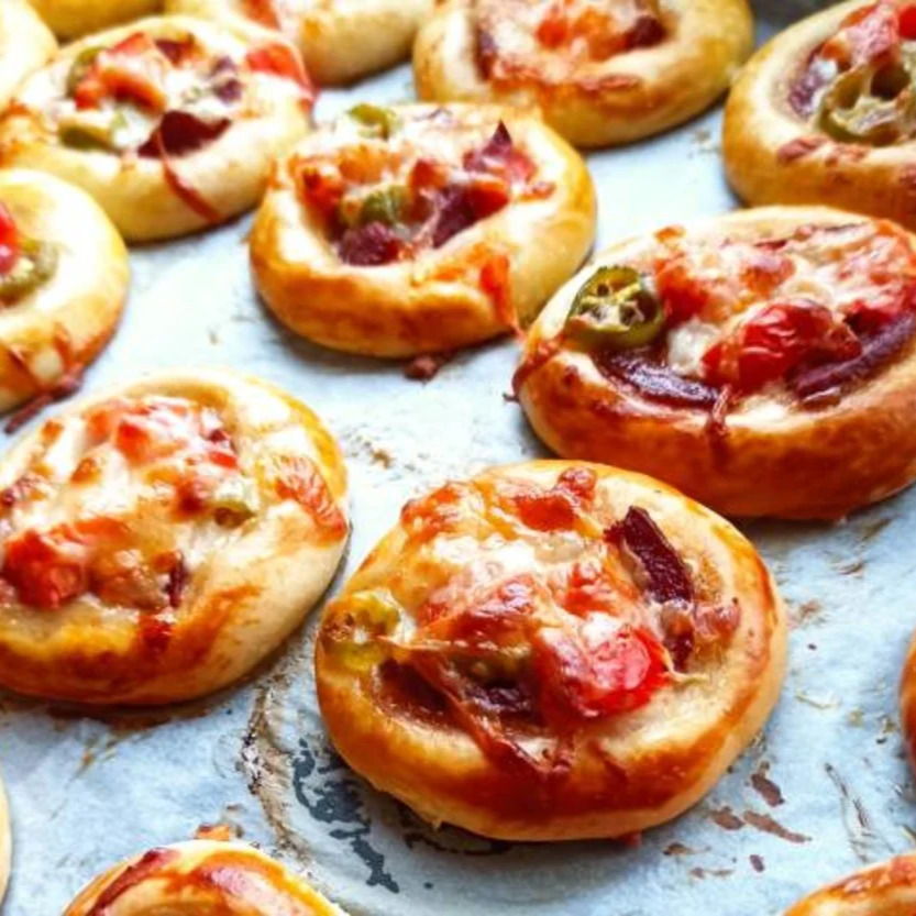 Sucuklu Pizza