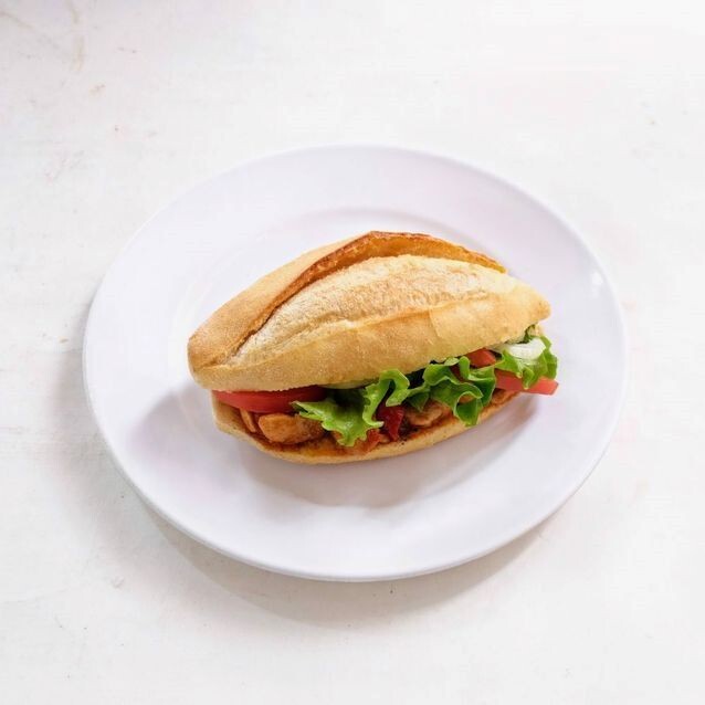 Yarım Ekmek Arası Tavuk Sote