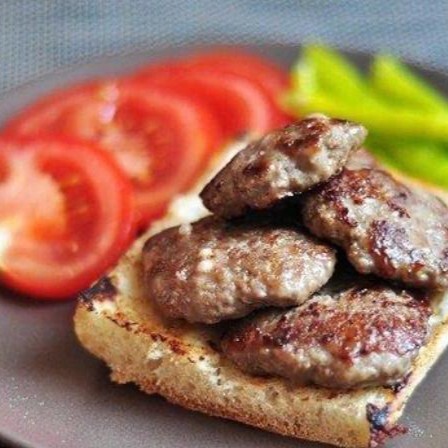 Kaşarlı Izgara Köfte