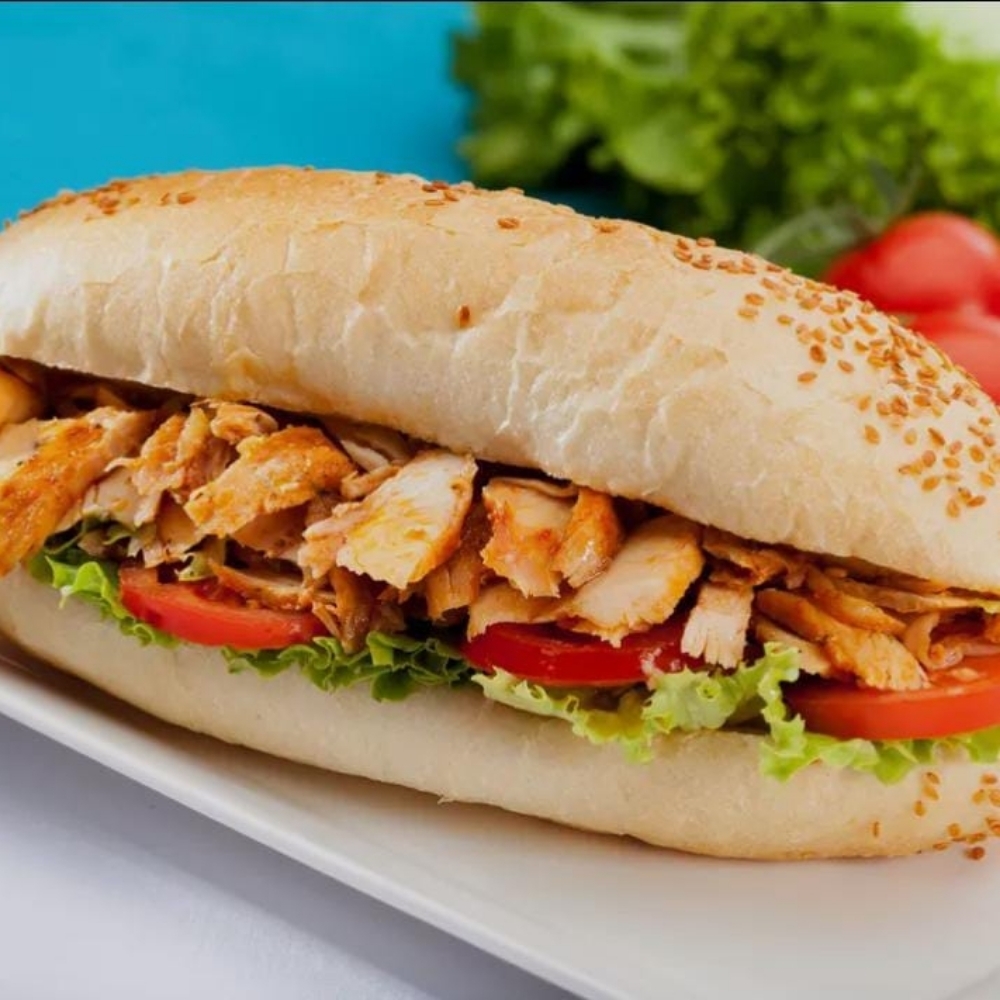 Tavuk Döner Sandviç