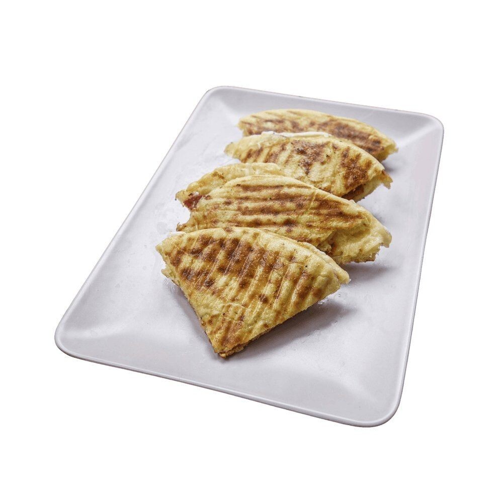 Kavurmalı Kaşarlı Bazlama Tost