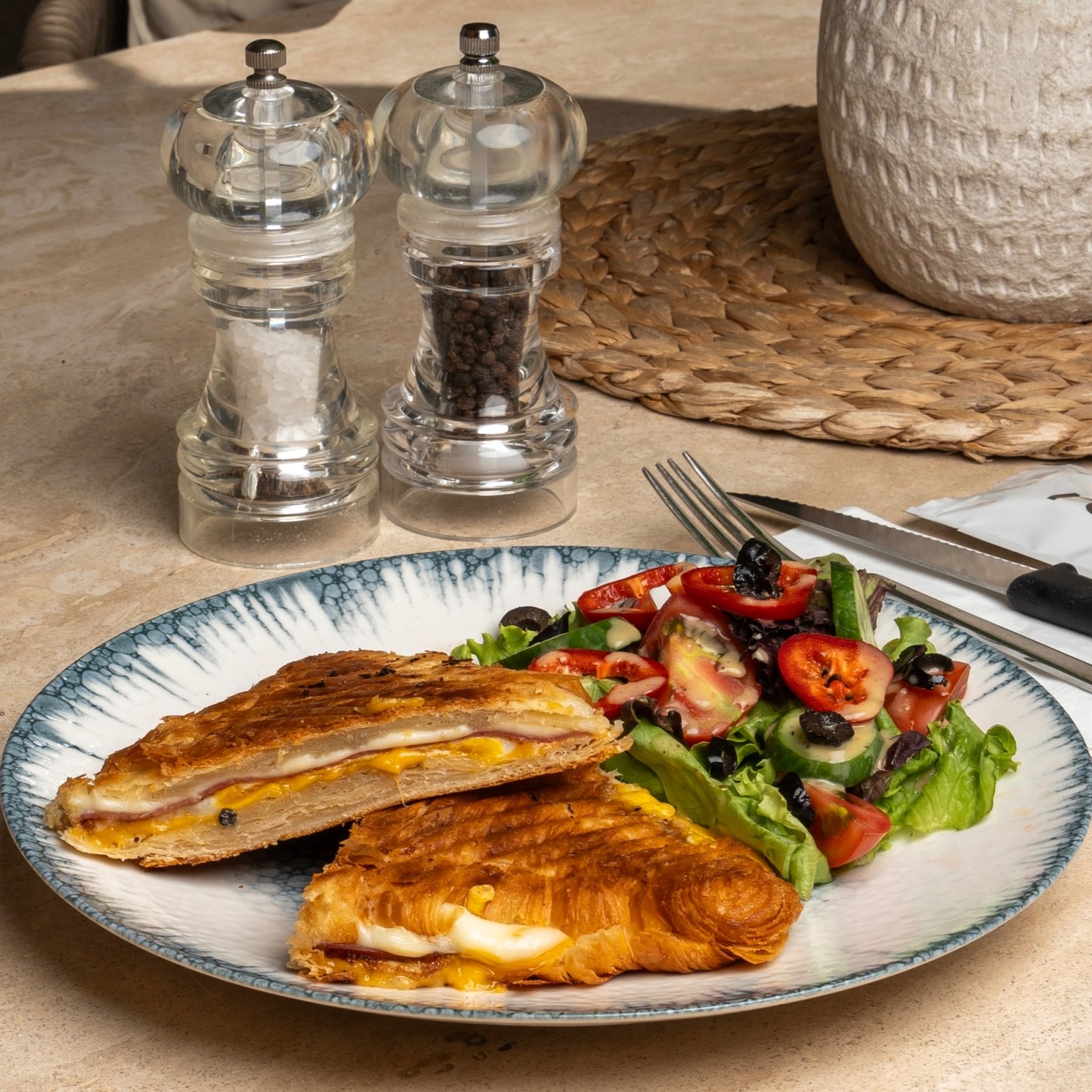 Regina Kruvasan Tost