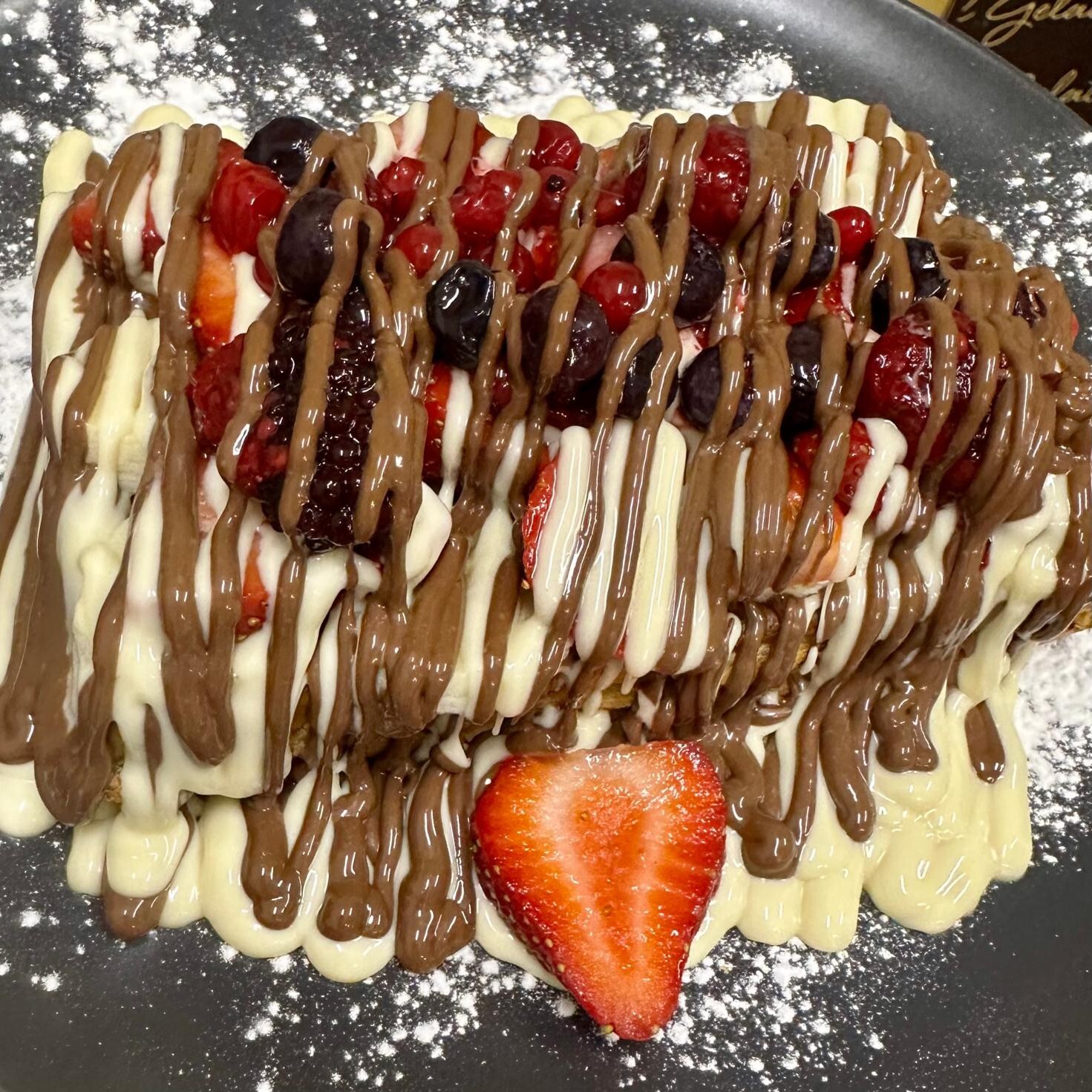 Orman Meyveli Waffle (Standart Hamur)
