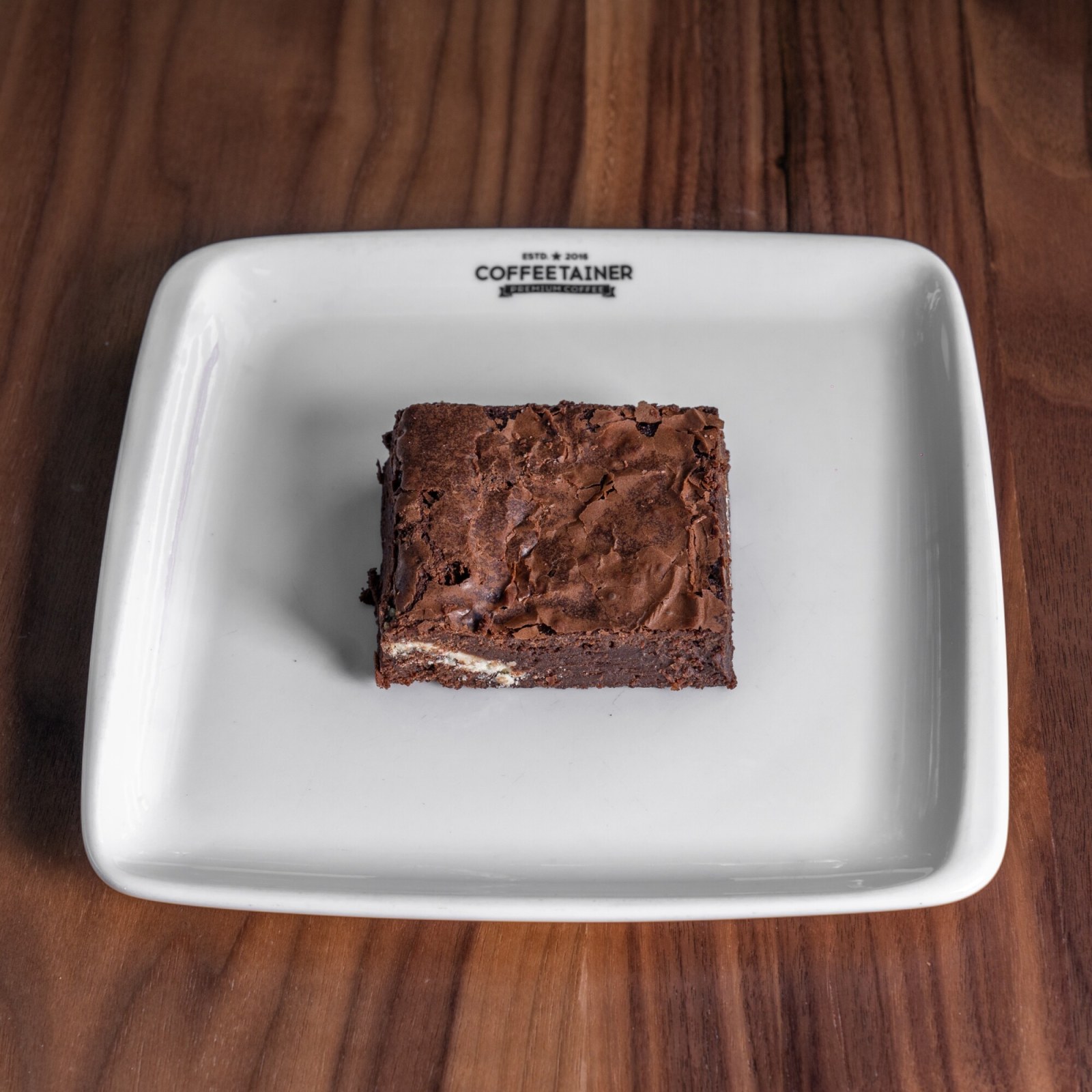 Beyaz Çikolatalı Parçaçıklı Brownie
