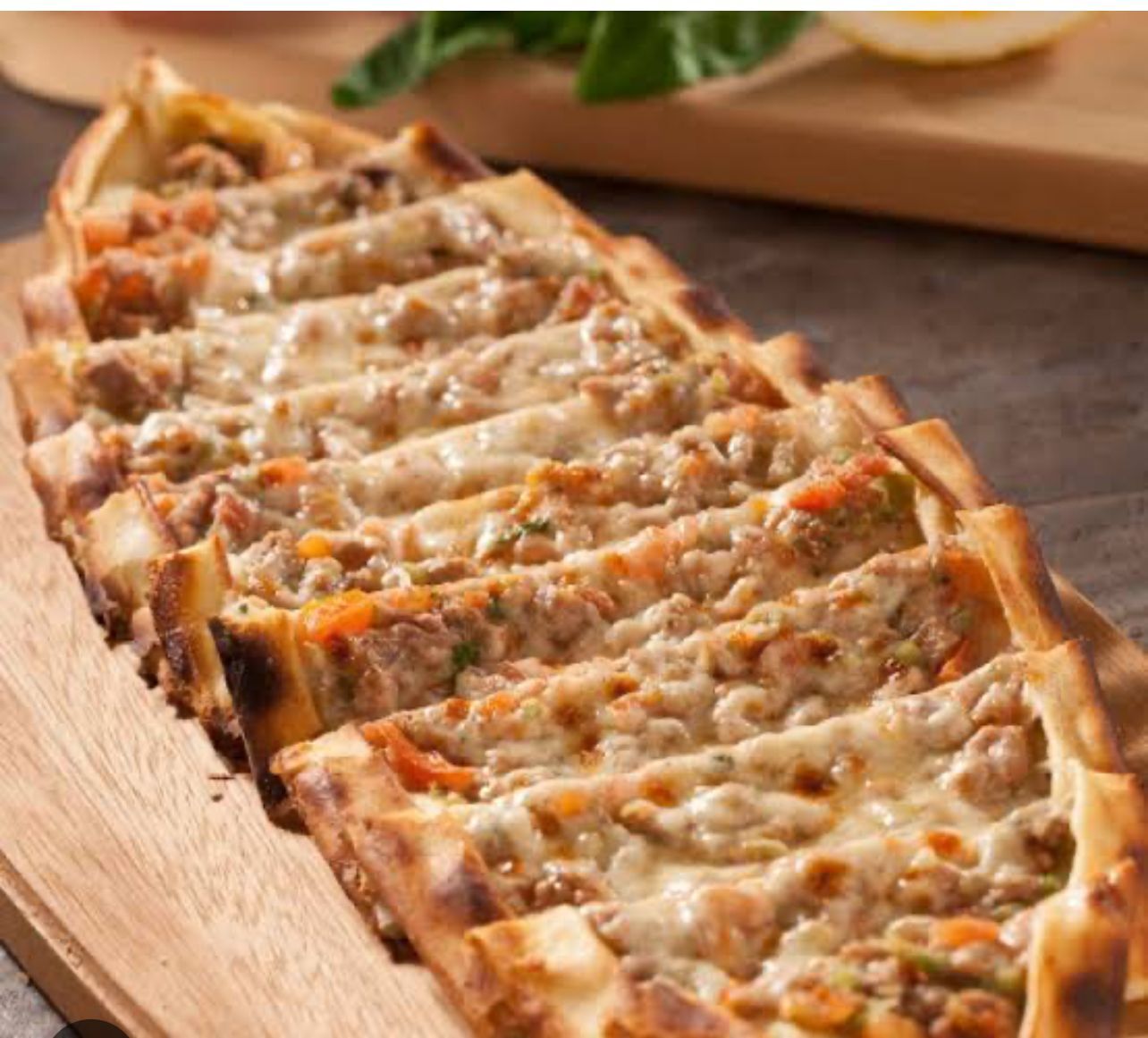 Kıymalı Pide