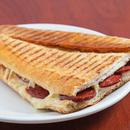 Sucuklu Tost