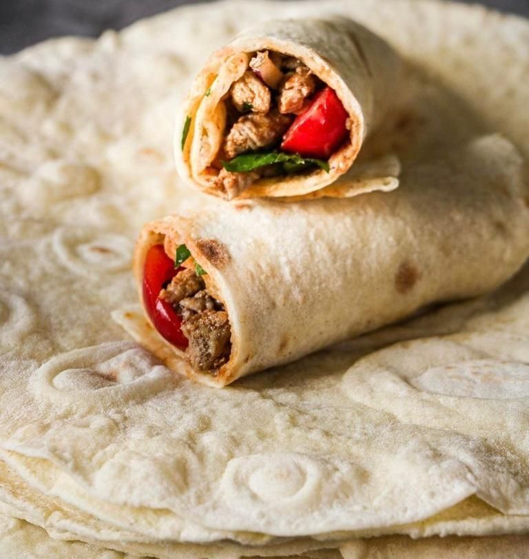El Yapımı Lavaşta Tavuk Tantuni Dürüm