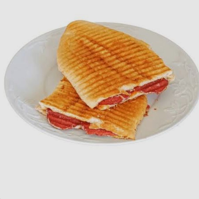 Sucuklu Tost