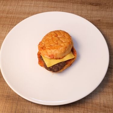 Islak Hamburger Kaşarlı