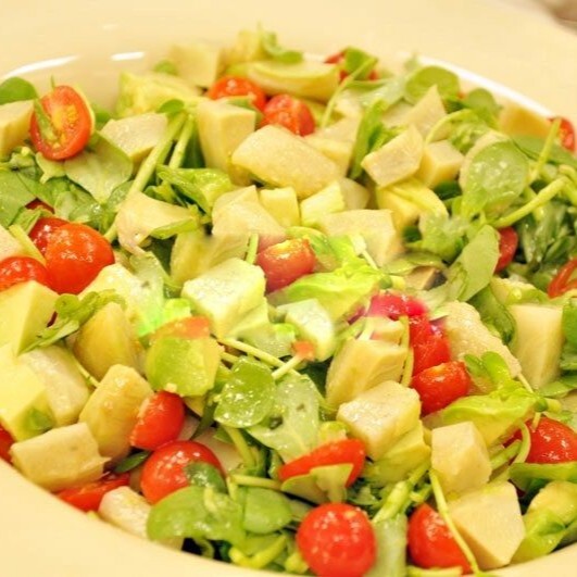 Avokadolu Salata