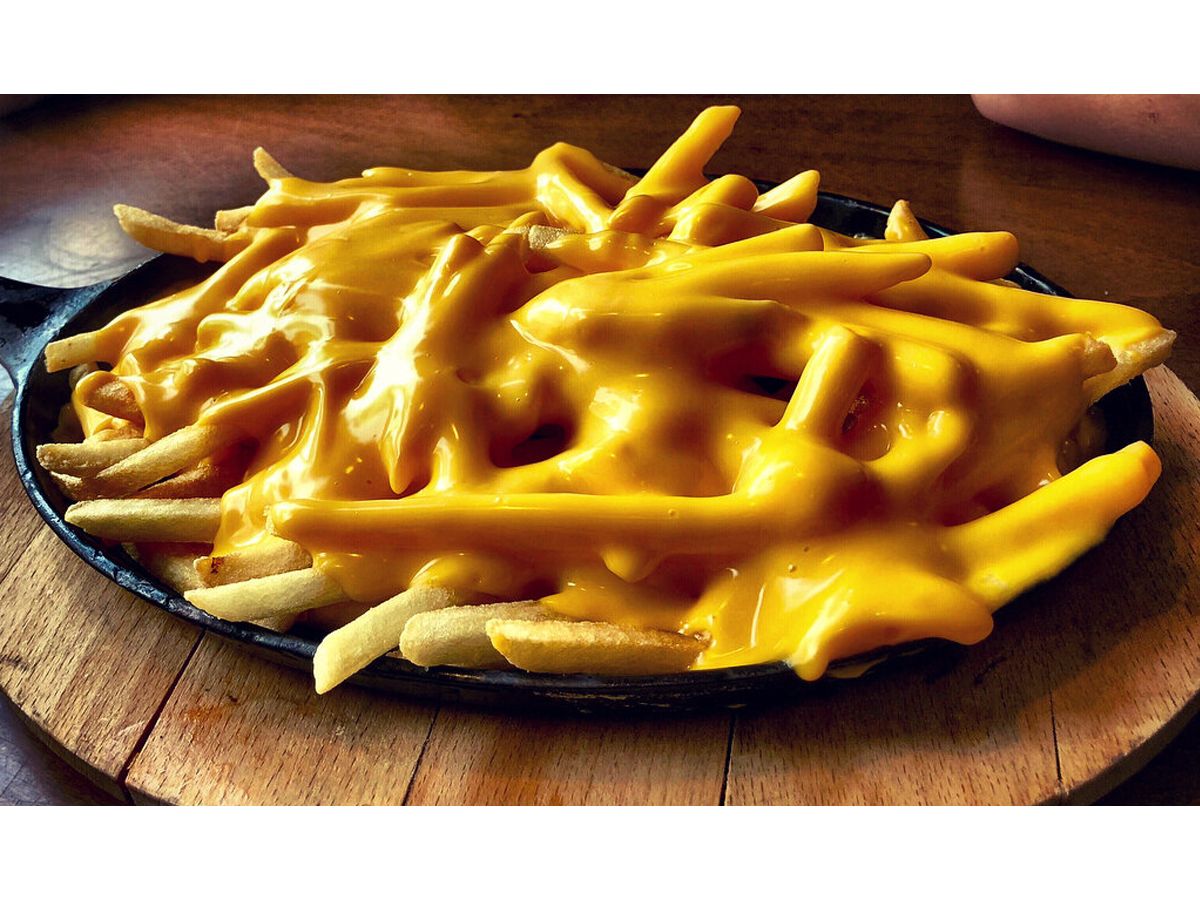 Cheddar Soslu Patates Kızartması