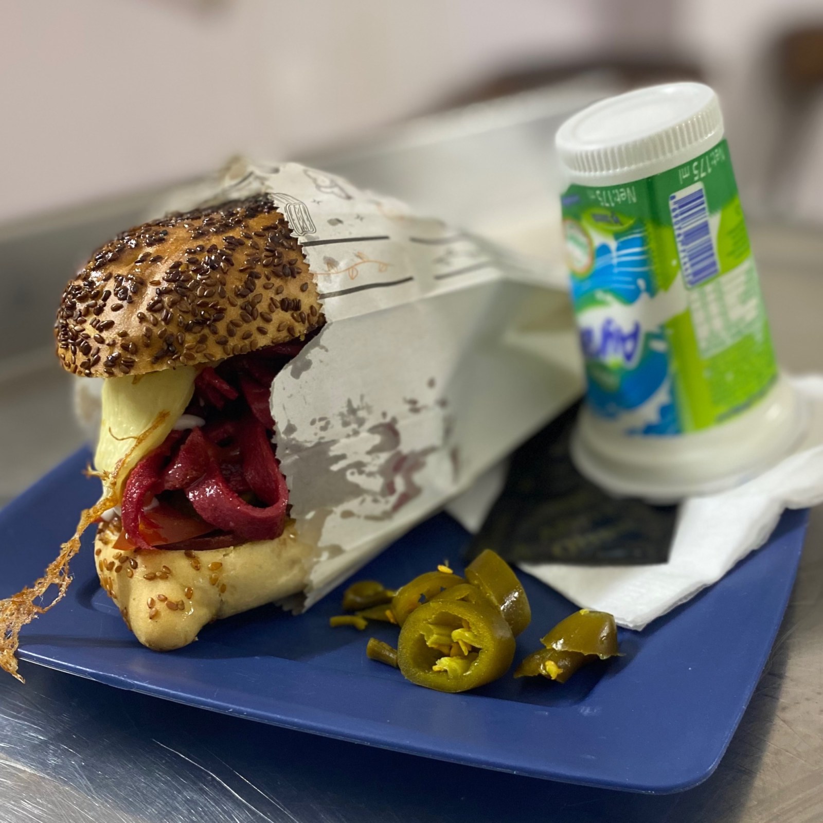 Ferroo Plus Special Acılı Atom Kumru Sandviç+coca cola