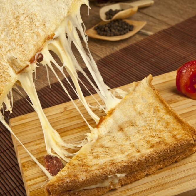 Akdeniz Tost & Coca-Cola (33 cl.)