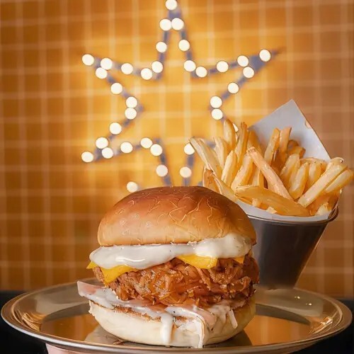 Coni Çıtır Trüflü Burger & Patates Kızartması