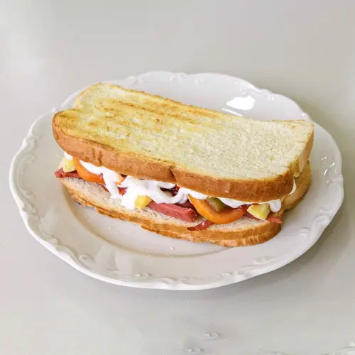 Ayvalık Tost Menü