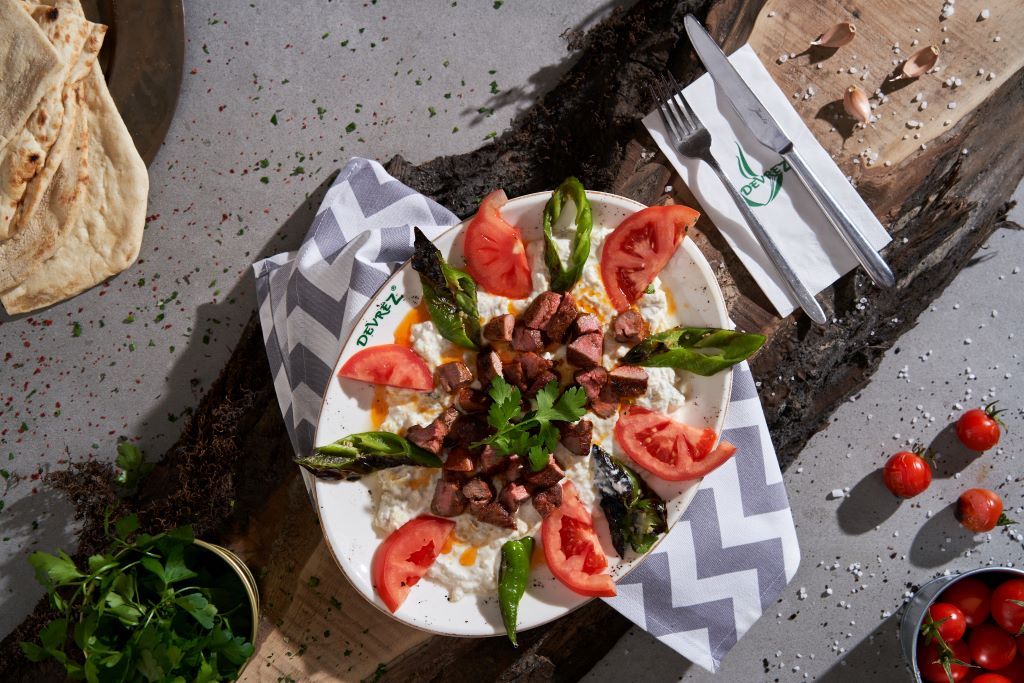 Alinazik Kebap (Kuzu Şişten)