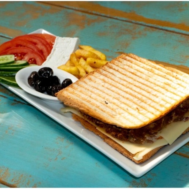 Tost Tabağı (Kavurmalı)