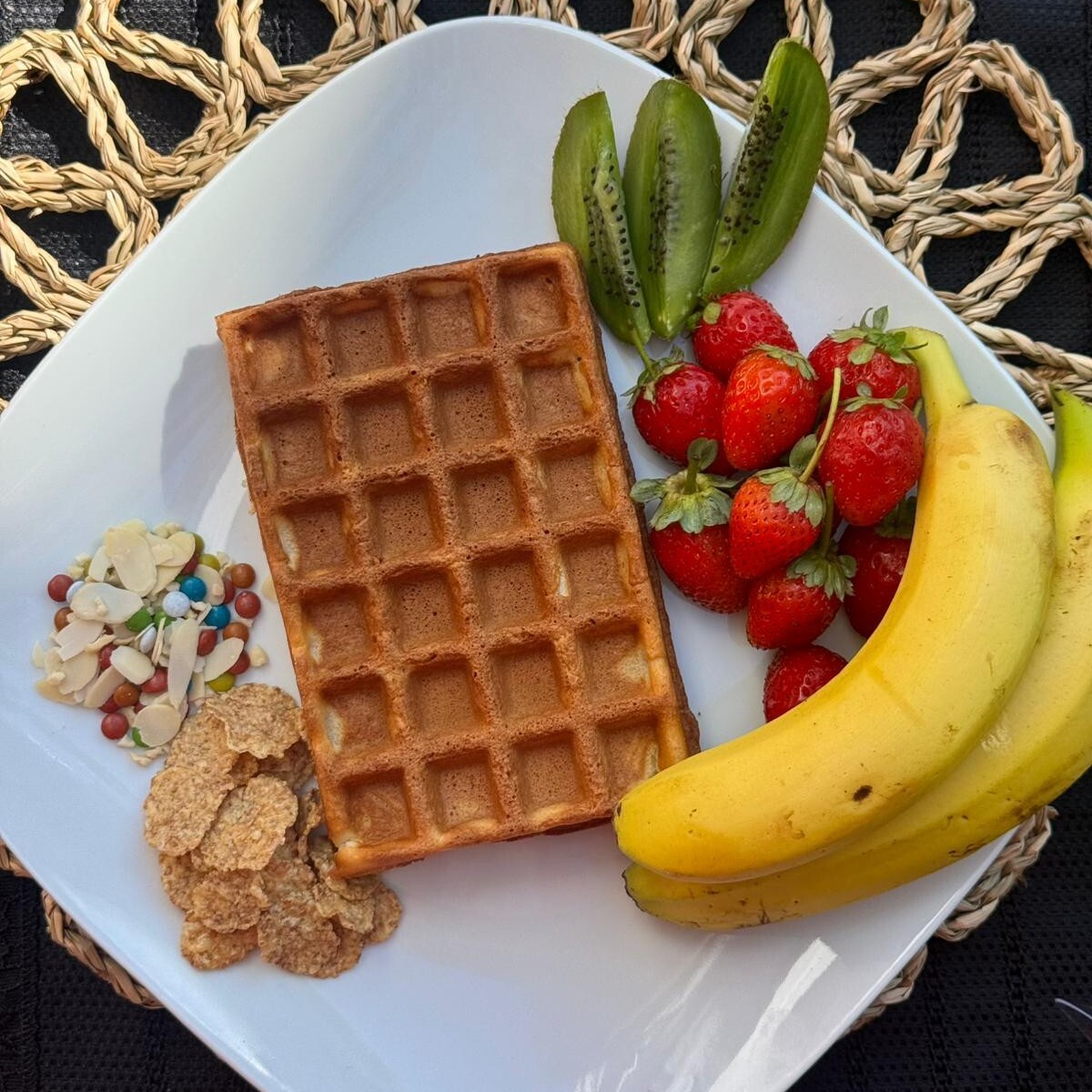 Mini Waffle + İçecek