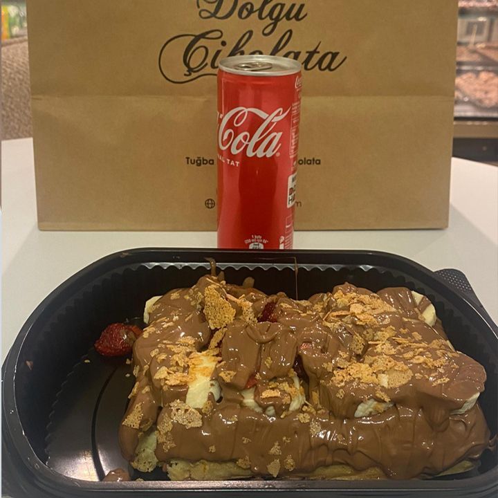 Waffle + Coca Cola Menü (Tatlı Çikolata)
