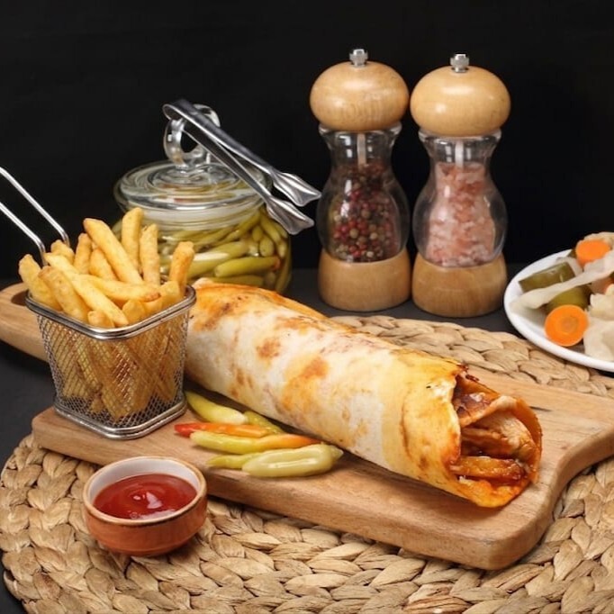 Hatay Usulü Tavuk Döner Dürüm (100 gr) + Patates Kızartması
