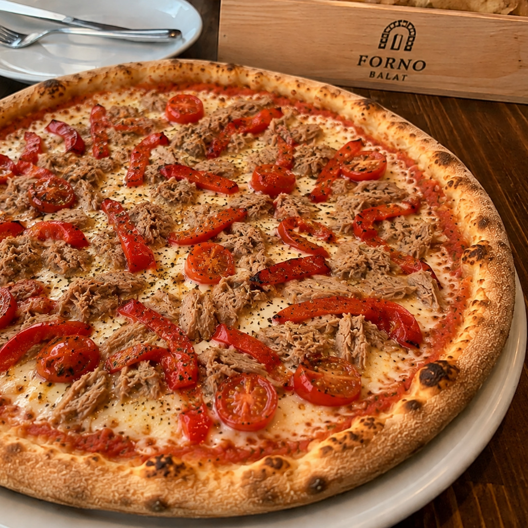 Ton Balıklı Pizza / Pizza with Tuna (L)