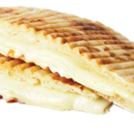 Bazlama Ekmeğine Kaşarlı Tost