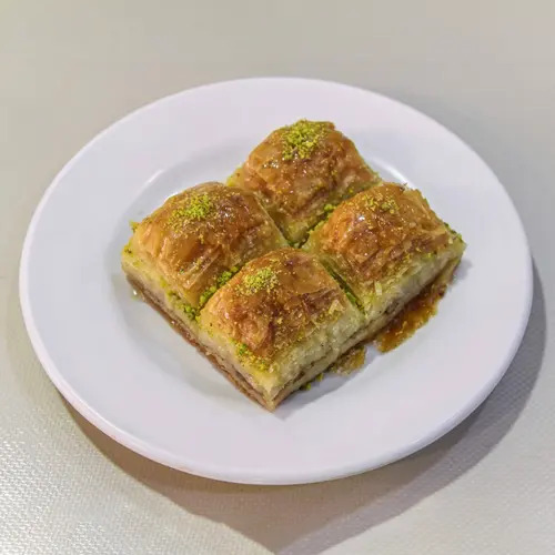 Cevizli Baklava (1 kg)