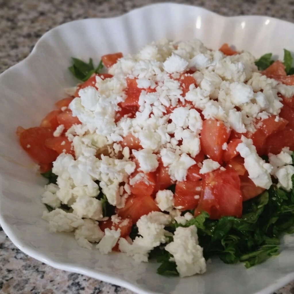 Peynirli Roka Salatası