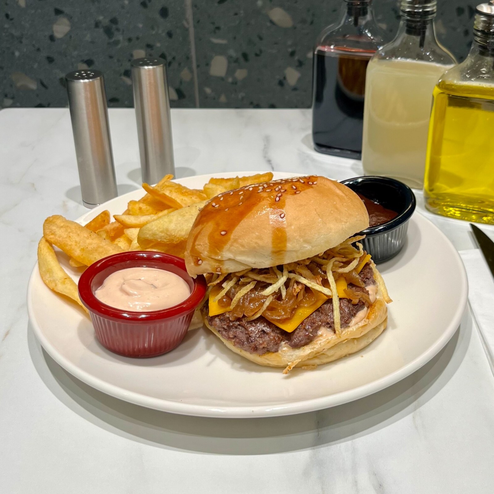 Step Tavuklu Burger