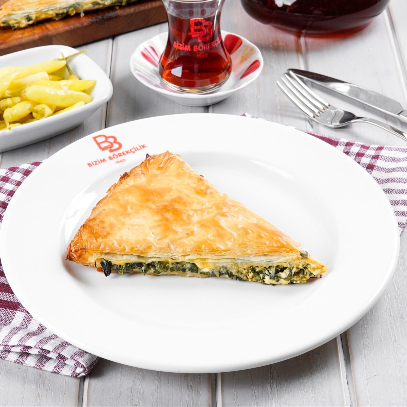 Ispanak Peynirli Arnavut Böreği
