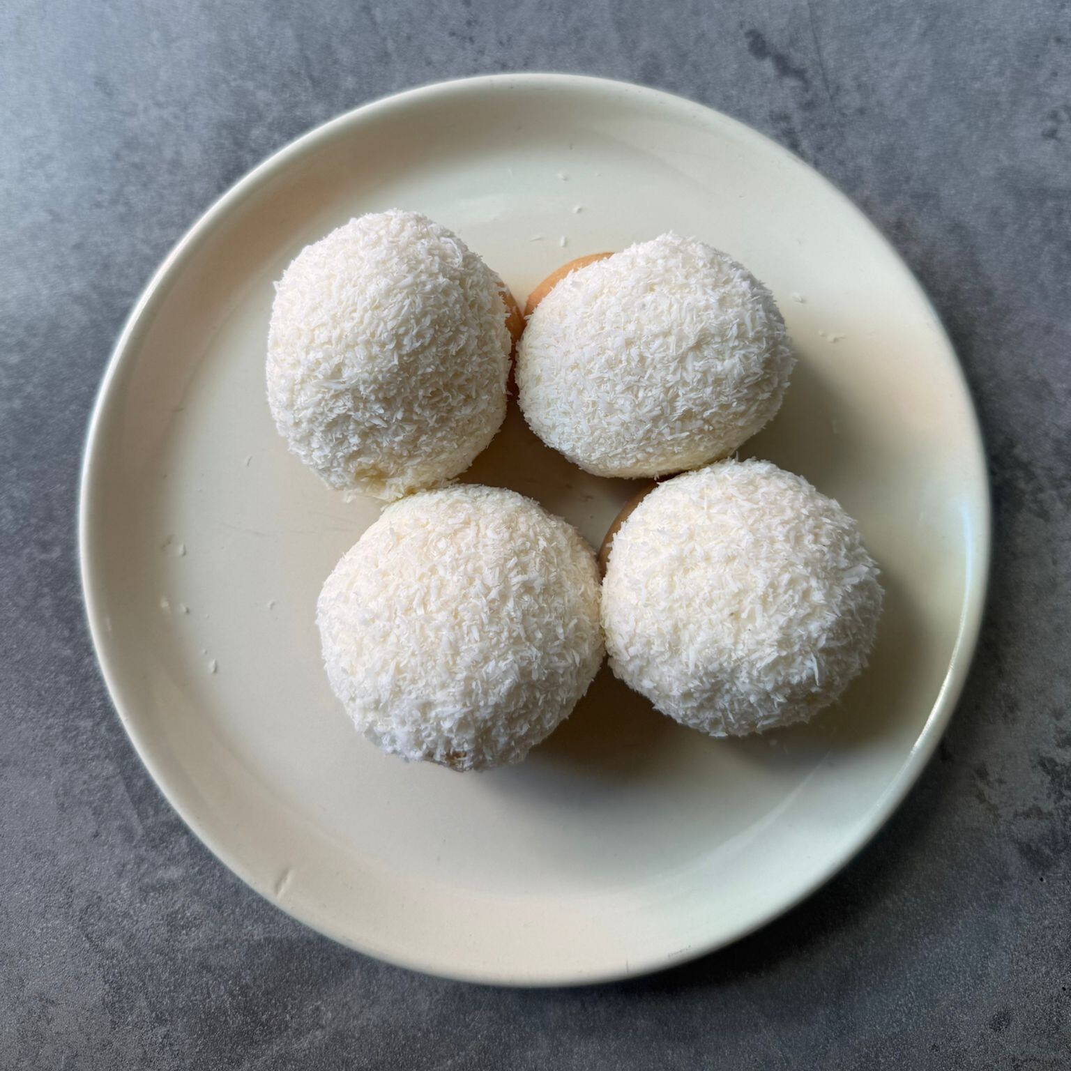 Beyaz Kremalı Profiterol (250 gr.)
