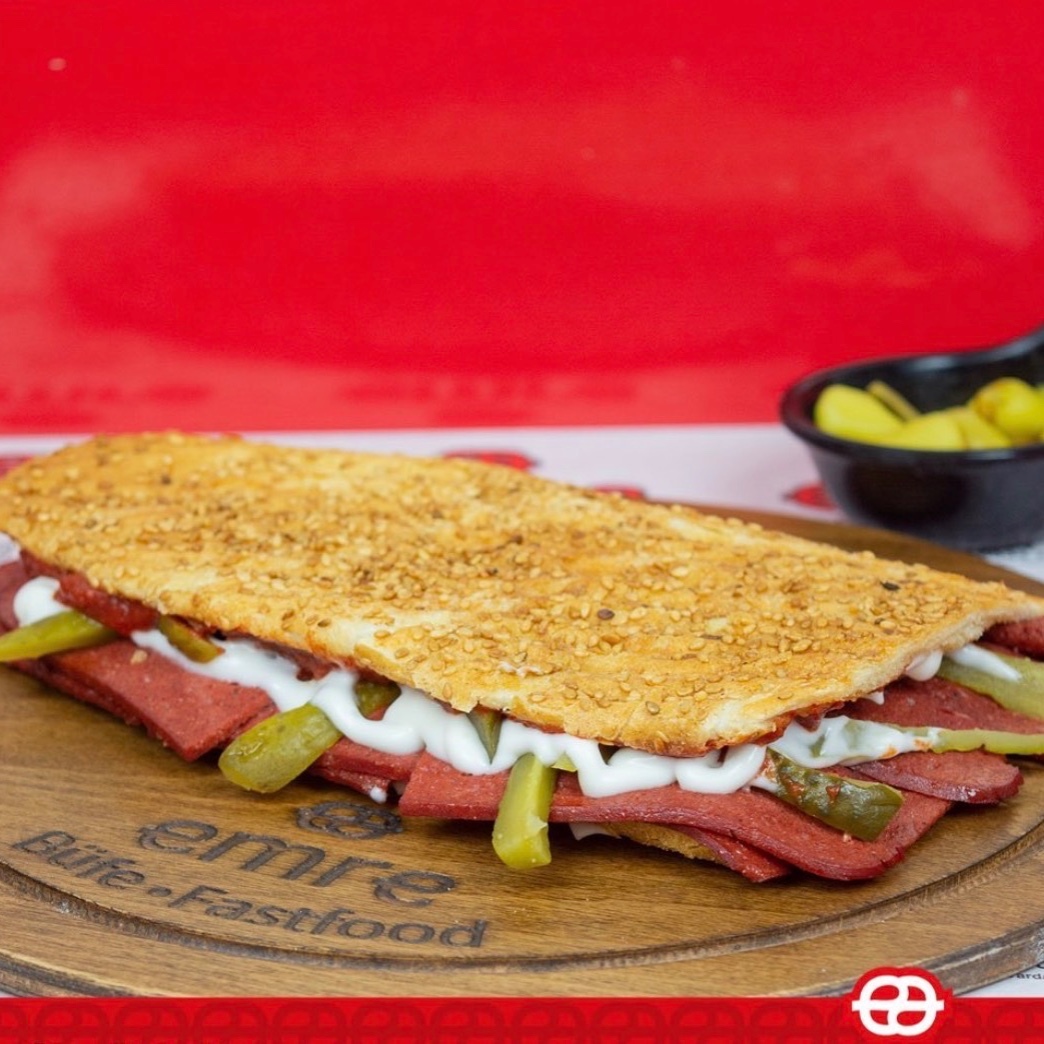 Sucuklu Tost