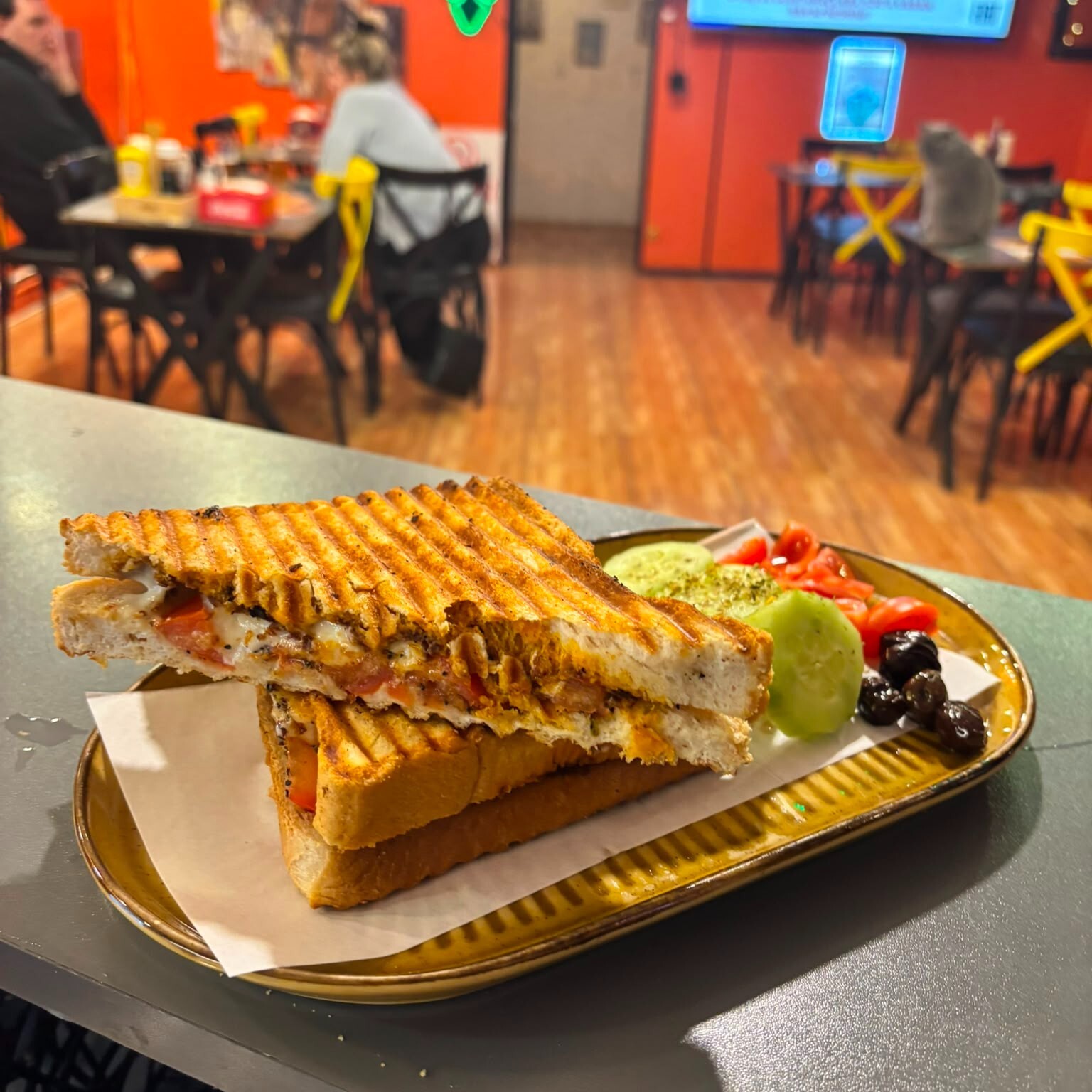 Jambon&Tulum&Kaşar&Sucuk&Salamlı /Domates, Salatalık, Zeytin ile