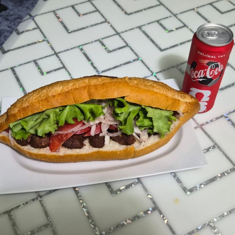Tam Ekmek Köfte Menü