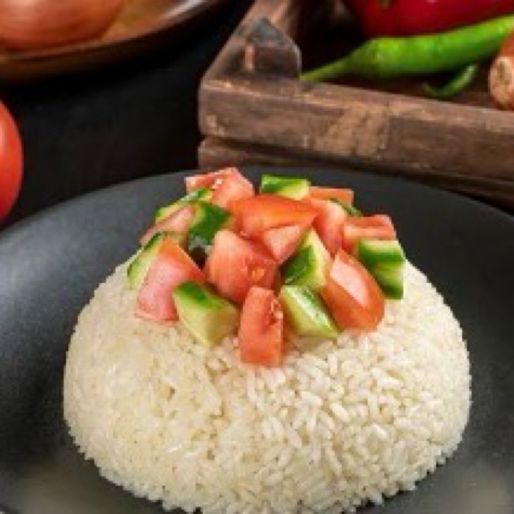 Tereyağlı Salatalı Pilav
