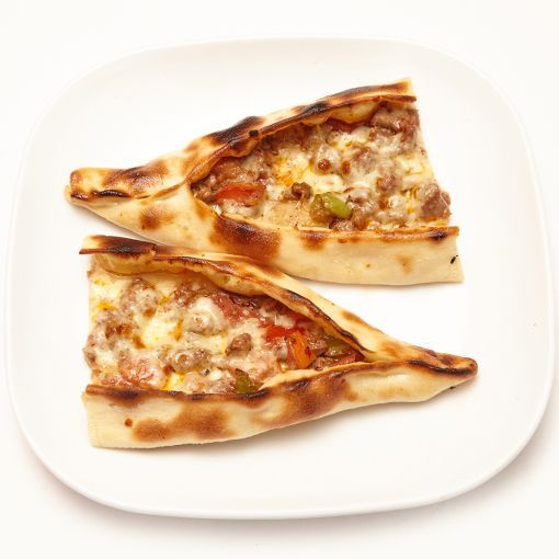 Kuşbaşılı Kaşarlı Pide (Cantık)